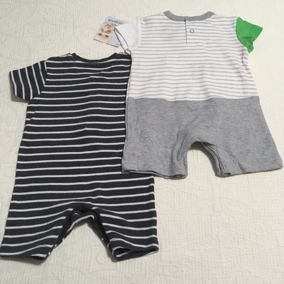0-3m (4/$20) Grey/White Rompers - Picture 6 of 10